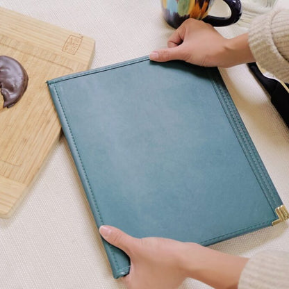 Signature - 10 View Menu Cover